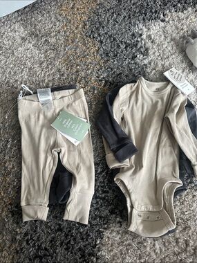 H&M Ribbed Baby One-Piece and Pants Set - Cream and Dark Gray